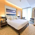 Spacious 1 Bedroom Address Dubai Mall Haven Stay